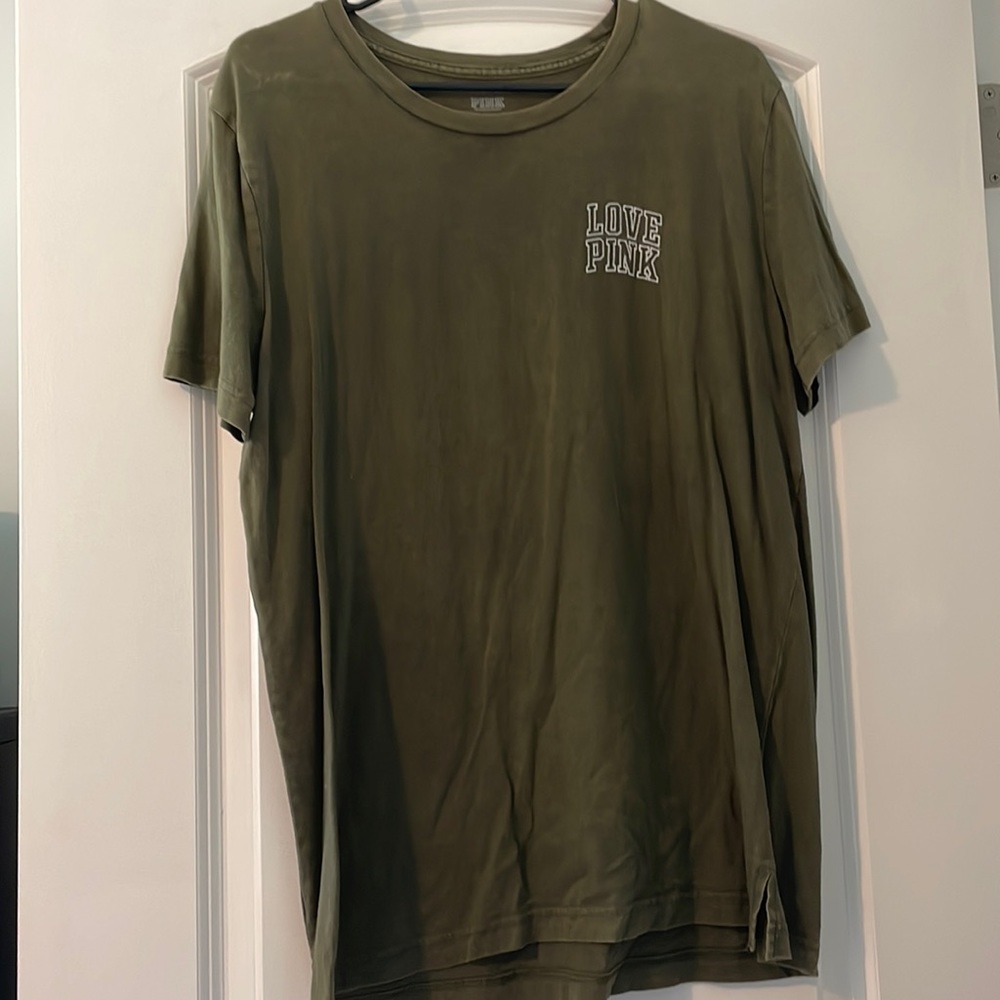 Pink tee